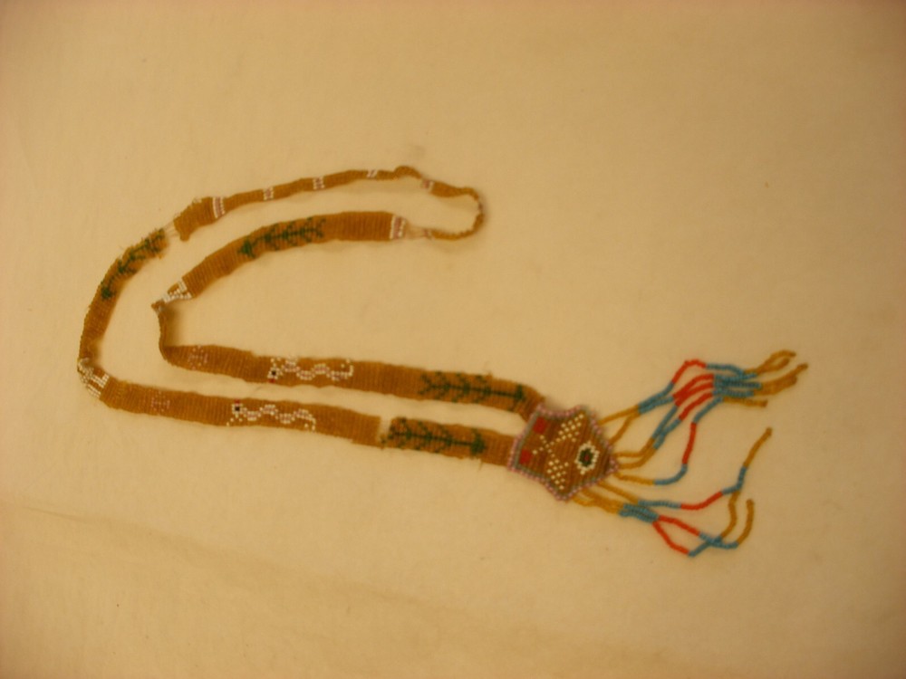 Vtg Native American Indian Beadwork - 20" Long Beaded Necklace