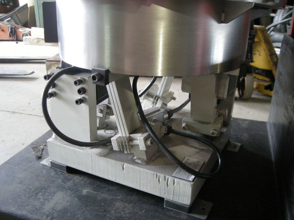 Vibra Flight Systems 15" Vibratory Feeder Bowl CCW w/ panel mount controller