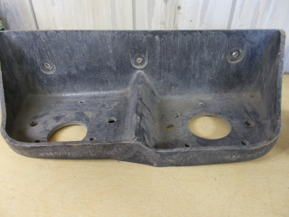 1976-76 Corvette LH tail Light Mounting Panel Bracket Left 347899 *FREE SHIP*