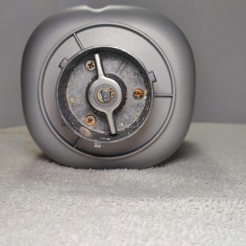Goldstar Model HB-202CE Bread Maker Machine Pan & Paddle