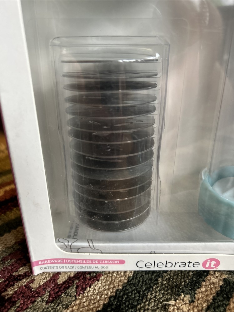 New ~ Celebrate It Bakeware Cookie Press (16 pc) Free Ship!!