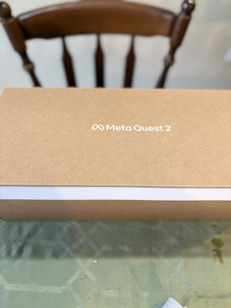 Meta Quest 2 + Controllers (Virtual Reality Gaming Accessory Bundle - 128gb