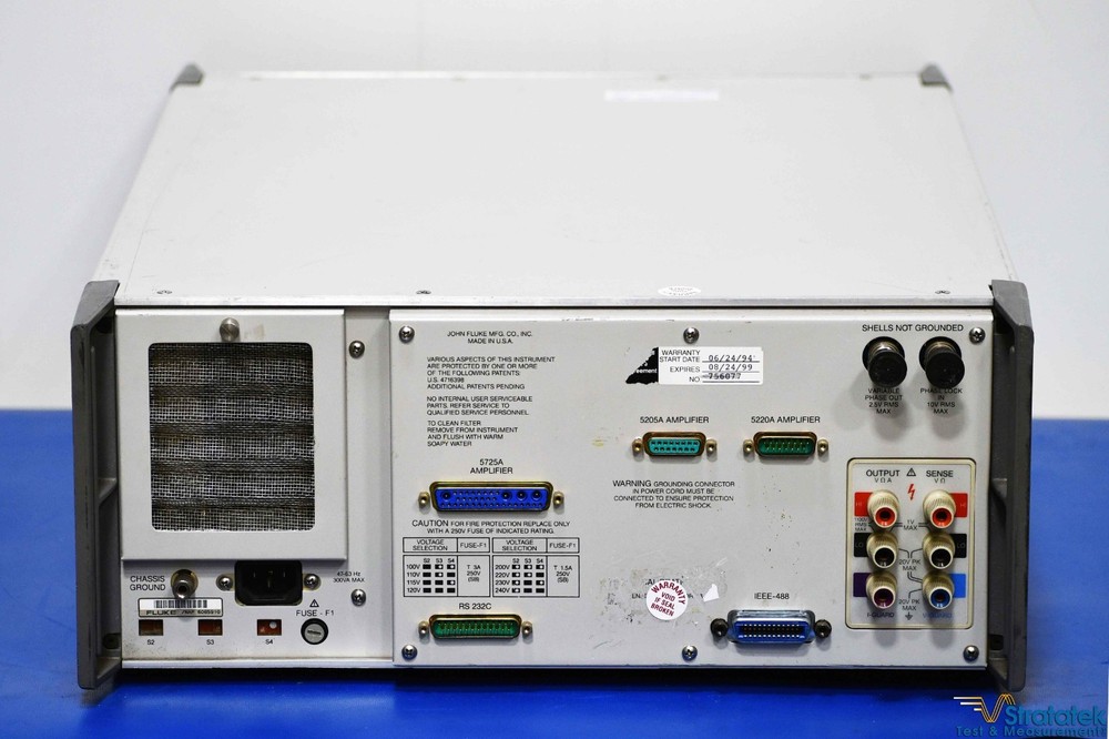 Fluke 5700A Multifunction Calibrator 5700A/NAF with Opt-03 ISO 17025 Calibrated