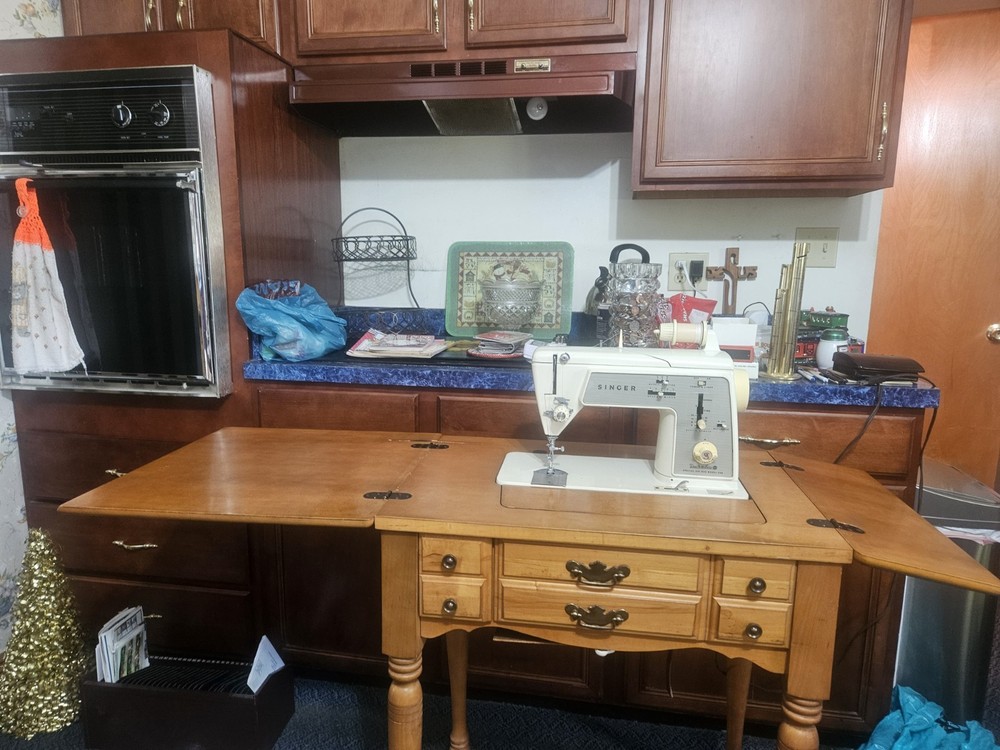 Singer Touch N Sew Sewing Machine Model AS377303