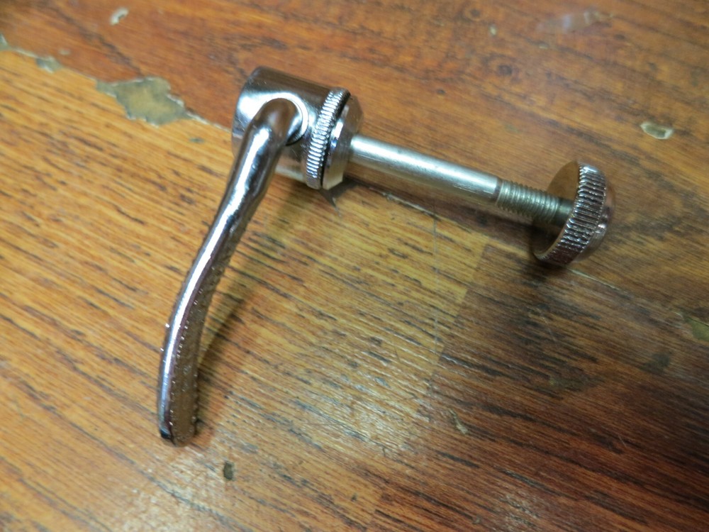 VINTAGE SAKEA QUICK RELEASE SEAT POST / PILLAR COLLAR BOLT