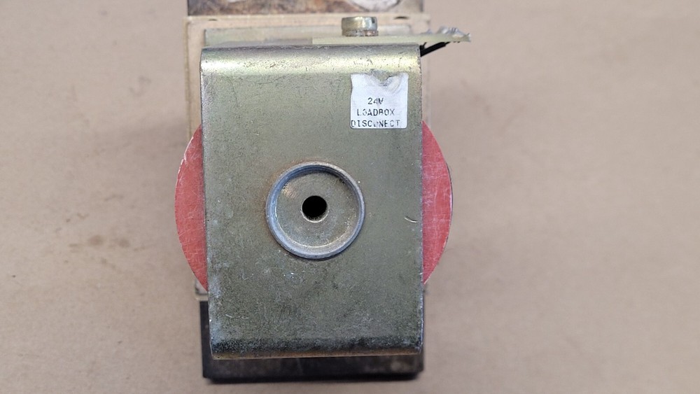 Curtis / Albright SW1000-12 24V Loadbox Disconnect - missing terminals?
