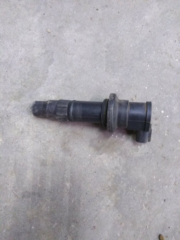 Yamaha OEM Genuine ignition coil assembly YZF450F plug boot bk