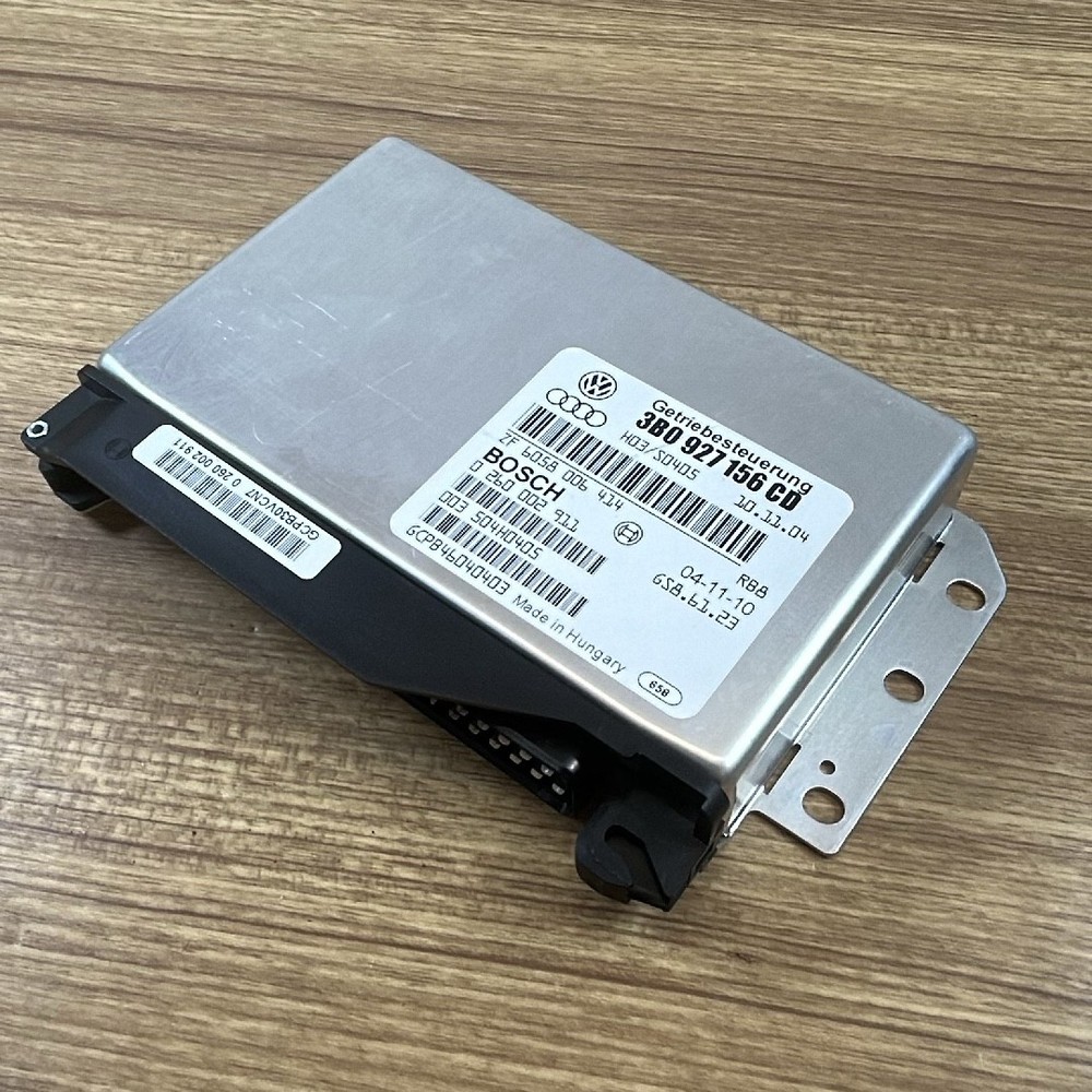 2005 Volkswagen Passat Transmission Control Module 3B0 927 156 CD