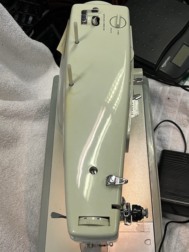 Singer Sewing Machine Zig Zag Model 413 Foot Pedal Broken
