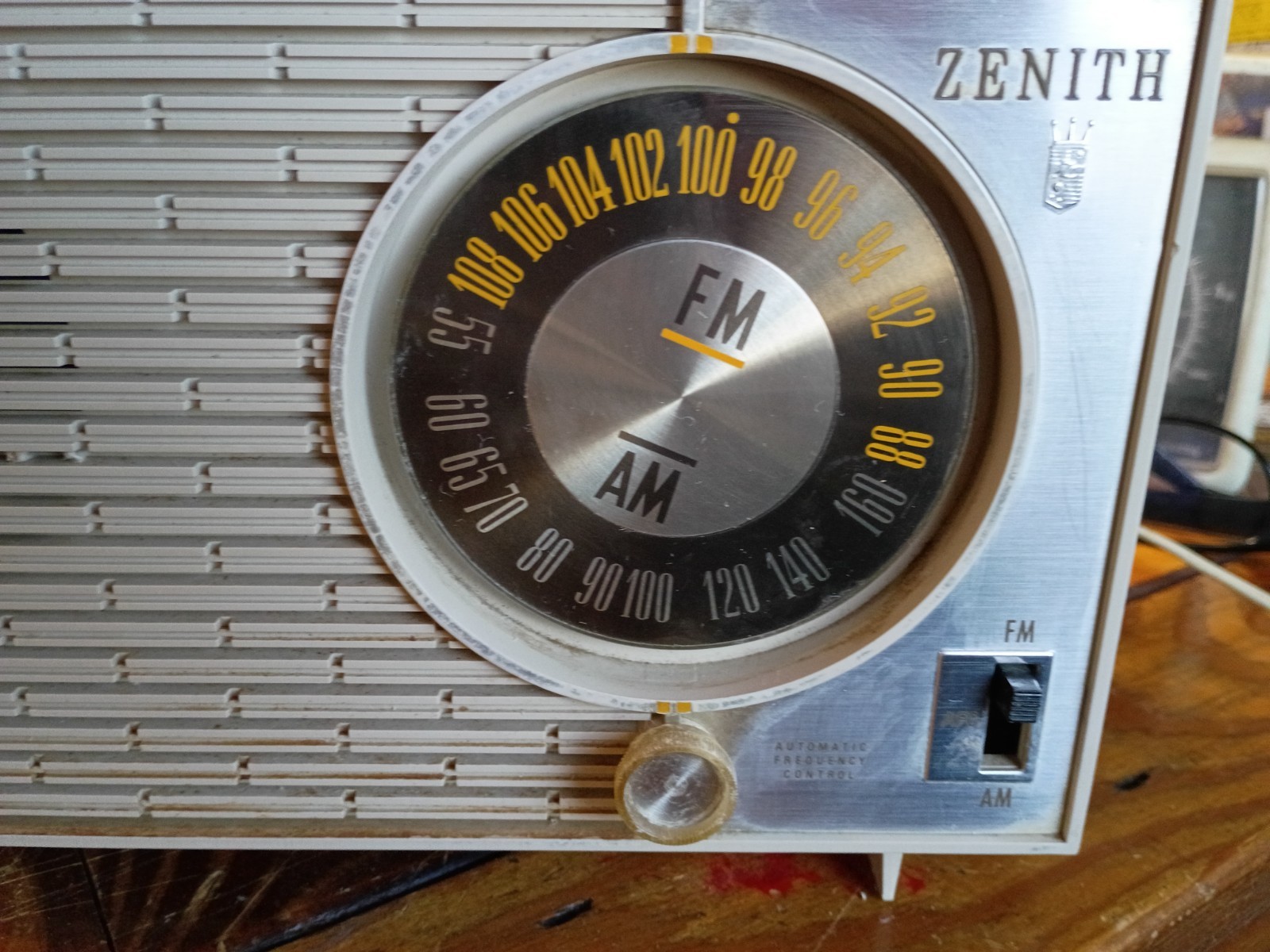✨RARE 1969 Zenith Model Z316L AM FM Tube Radio Works Watch The Video Make Offer✨
