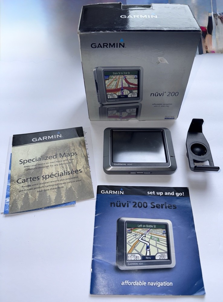 Garmin Nuvi 200  4.5” Touchscreen GPS Navigation Tested & Working Condition