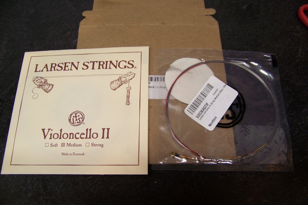 Larsen Cello A & D Strings 4/4 Medium