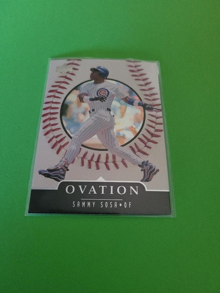 !!!    SAMMY SOSA  UPPER DECK  OVATION   BASEBALL CARD $$