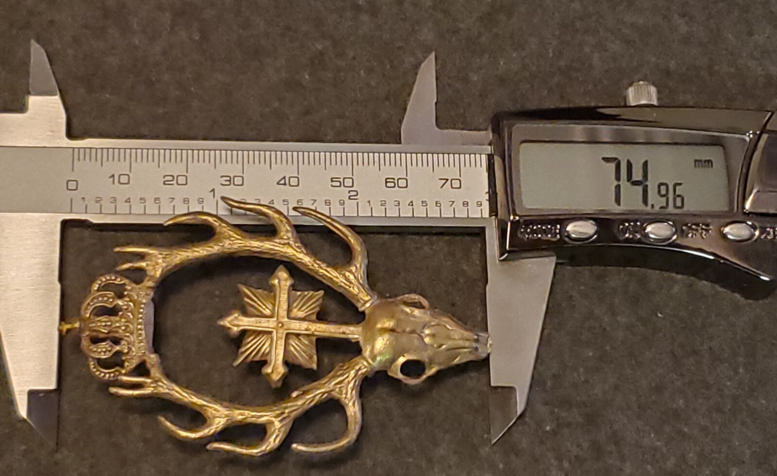 WWI Era German Jägers badge with Bavarian/ Saxony Crown