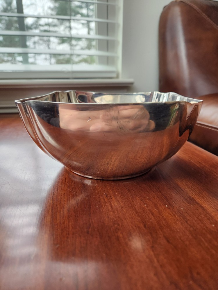 Heavy Reed & Barton Silverplate 1045 Square Fruit Bowl Candy Dish