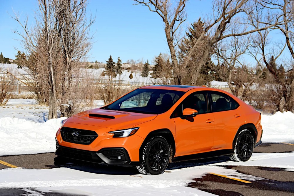 Touch Up Paint for Subaru vehicles with paint code WCL, Solar Orange.