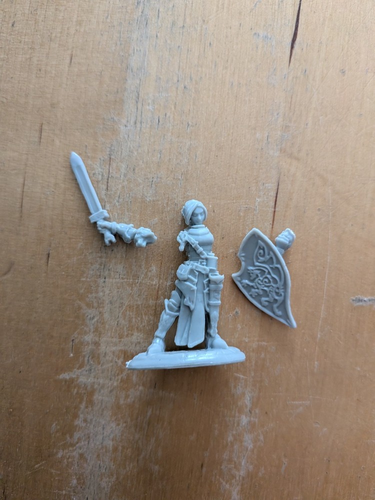 Reaper Bones Merrowyn Lighstar