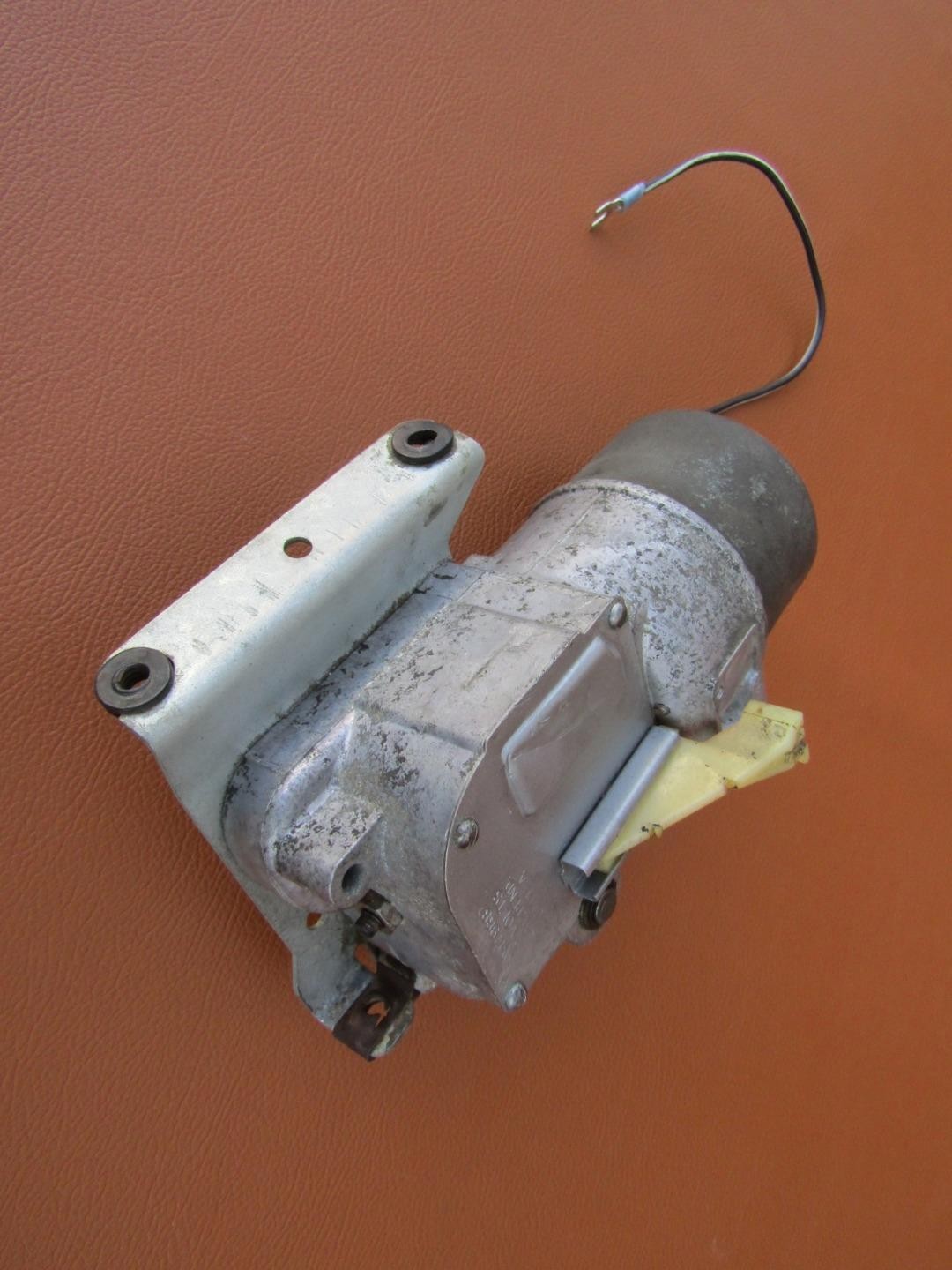 1955-1957 Chevy GMC Truck Nice Orig Electric Windshield Wiper Motor 5047988