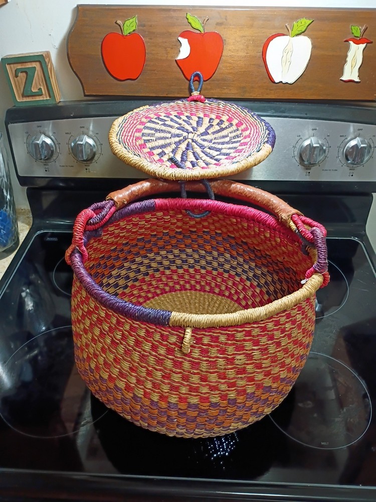 Colorful Pot Style Covered Basket