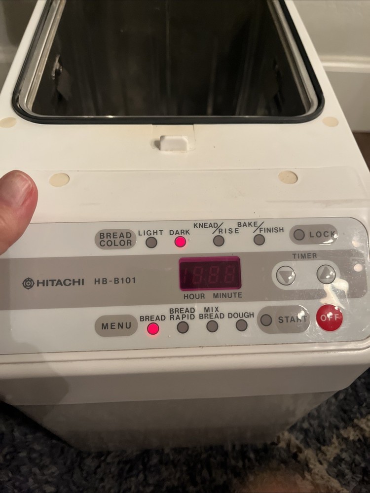 Hitachi Automatic Bread Maker Home Bakery Machine HB-B101...TESTED