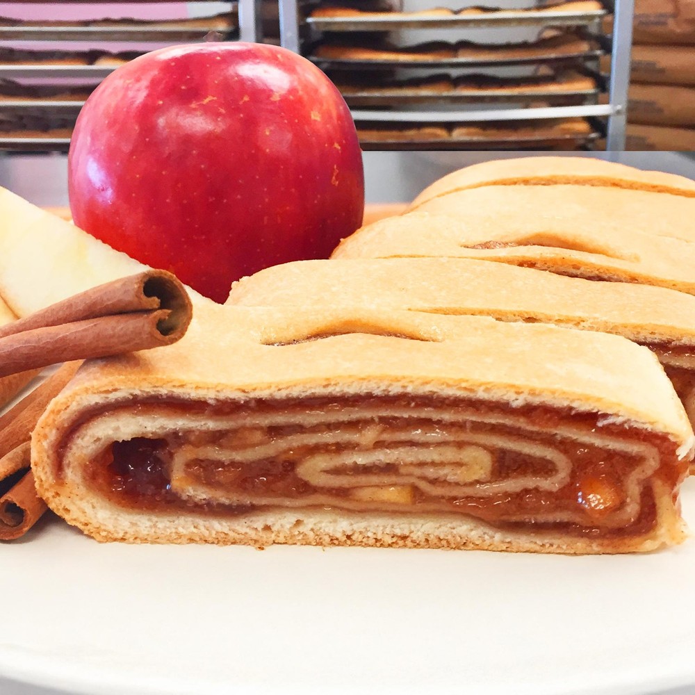 Apple Cinnamon Jam Kolachi Roll