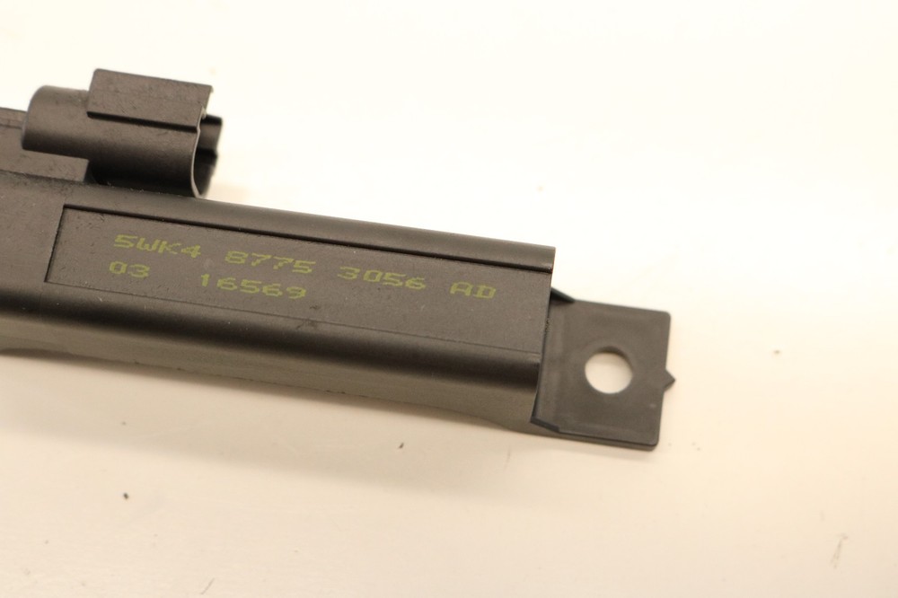 08-13 G37 KEY PROXIMITY SENSOR UNDER SHIFT BEZEL FRONT CENTER CONSOLE 5WK4 8775