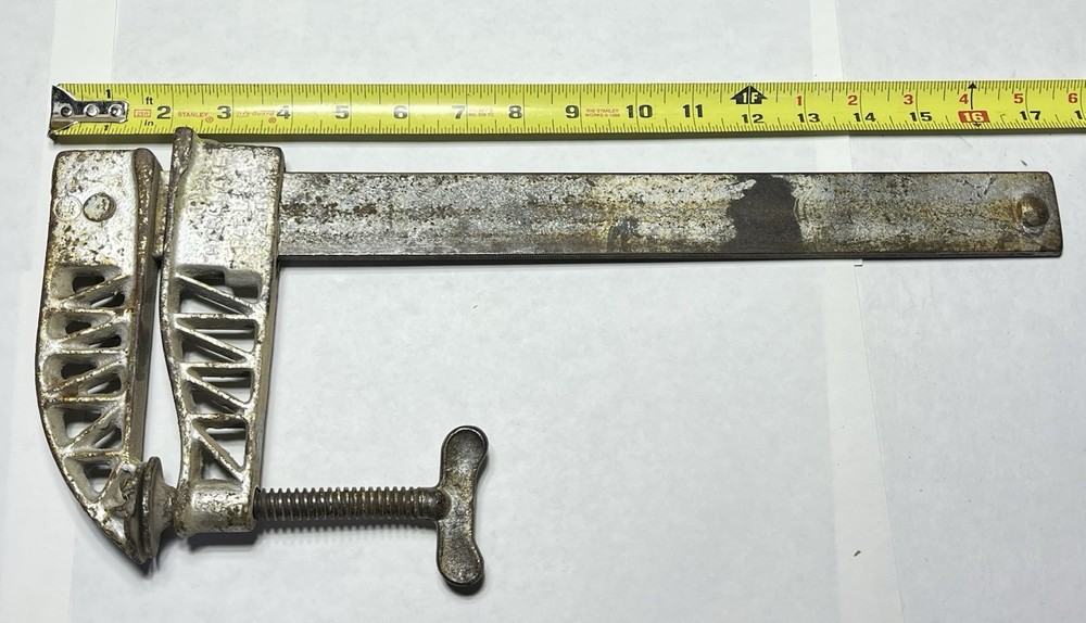 Hargrove Cincinnati Tool 12" Bar clamp 4" Deep Used