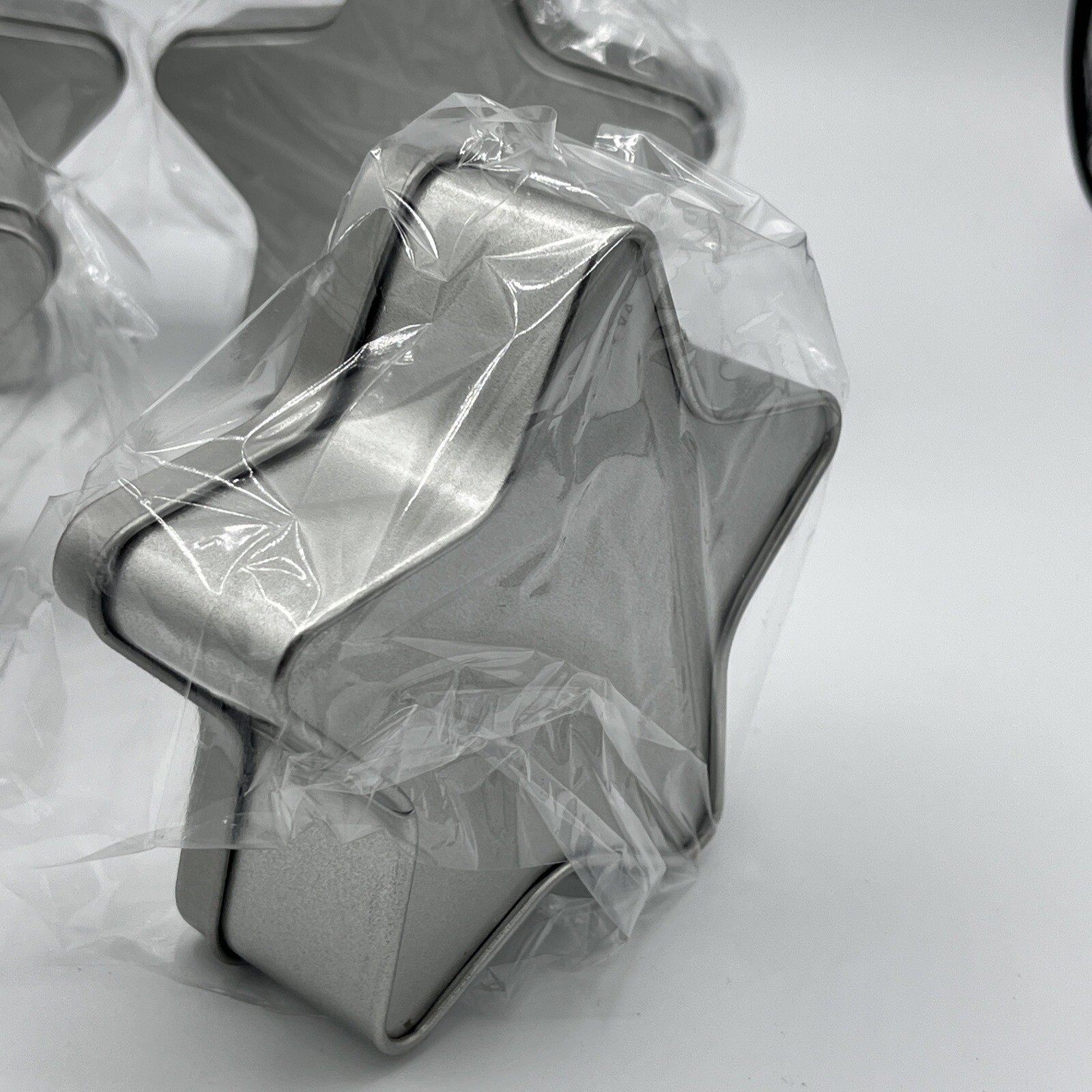 10 oz Candle Tins 4-Pack New Silver Stars With Lids. Free Ship