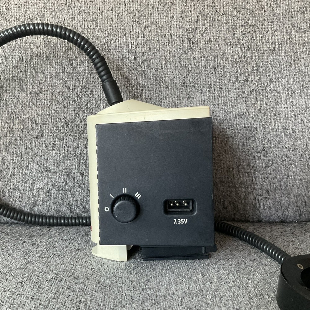 Leica Microsystems Leica L2 Cross Line Halogen Cold Light Source