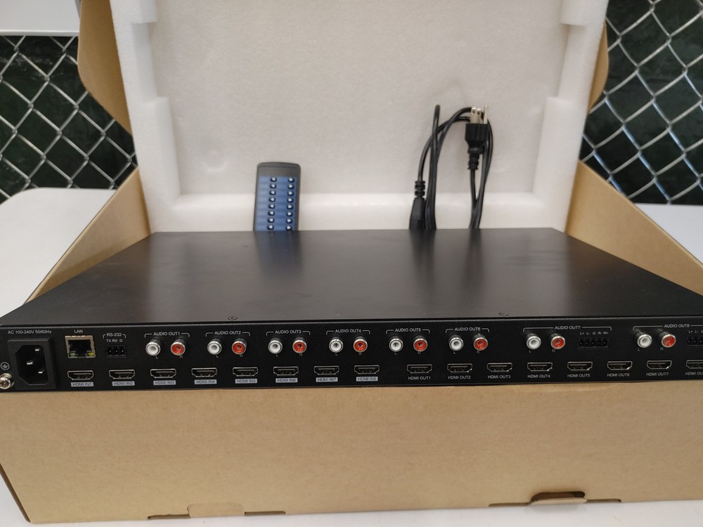 Binary B-660-MTRX 8x8