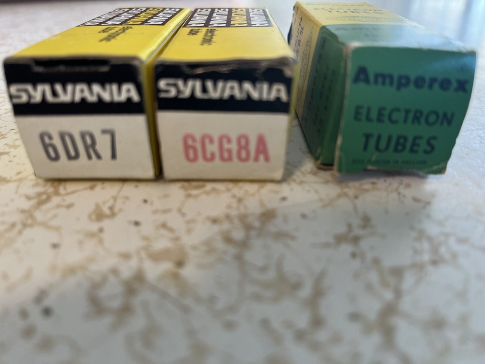 electronic tubes lot