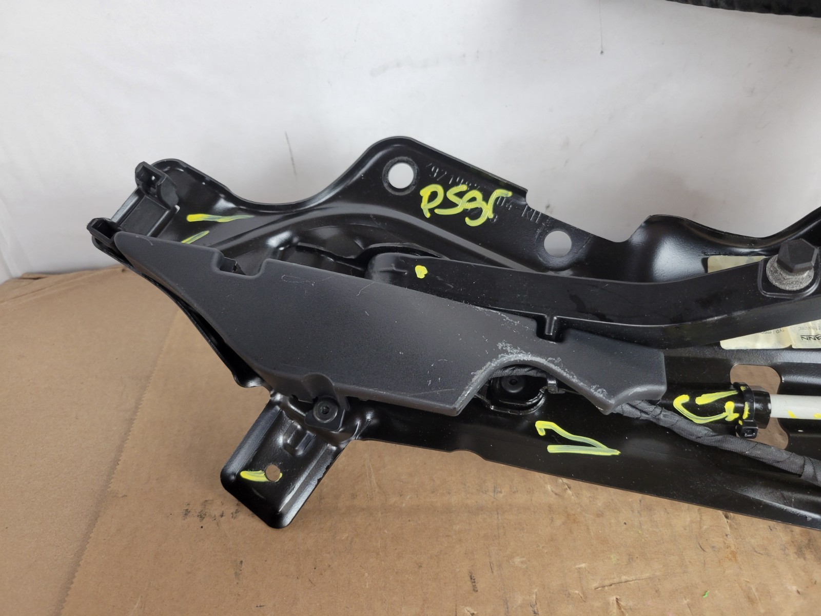 2009-2013 INFINITI G37 Convertible Top PASSENGER SIDE FOLDING PARCEL SHELF FLAP