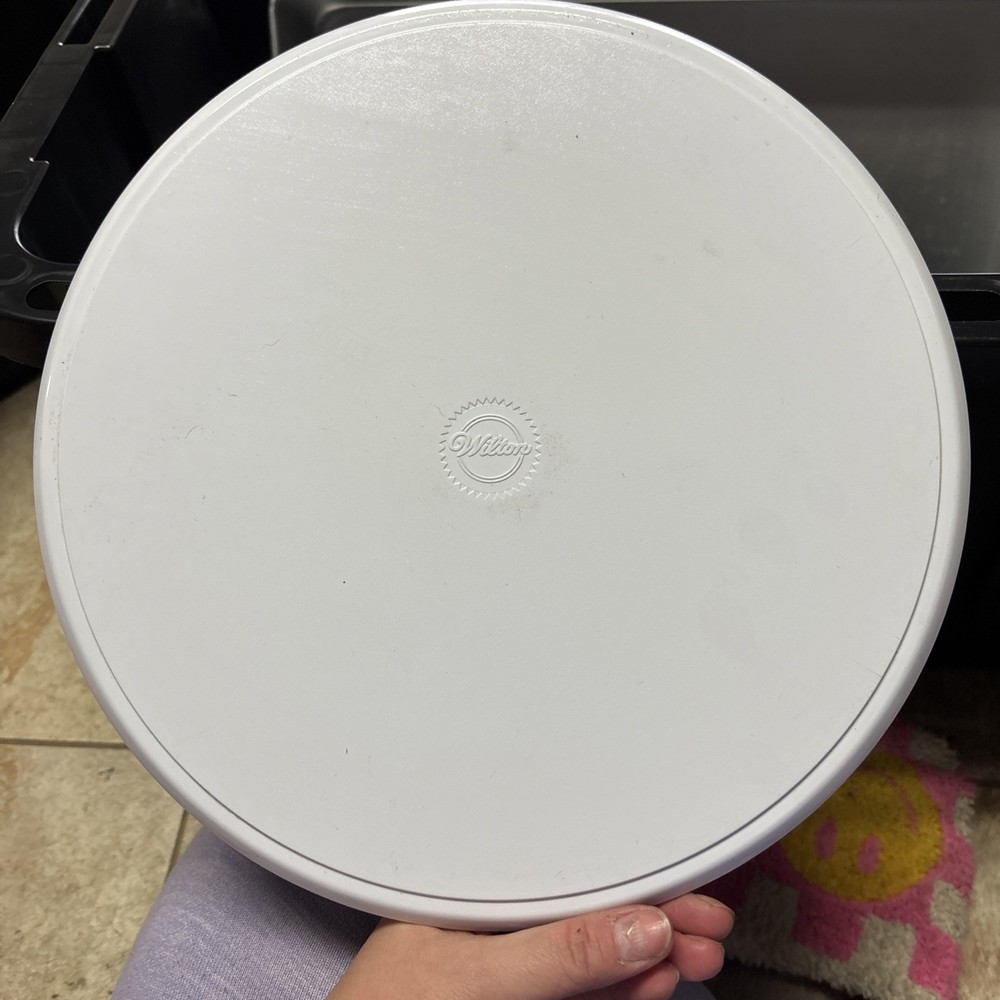 Wilton 12" Rotating Cake Decorating Turntable Display