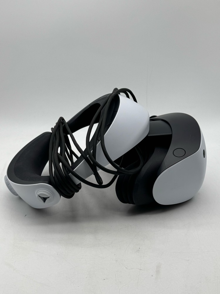 PlayStation VR2 PSVR2 Virtual Reality Headset 4K HDR OLED 120Hz Tracking