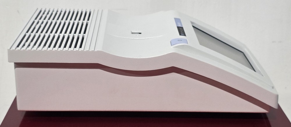 Perkin Elmer MBA 2000 UV/Vis Spectrophotometer