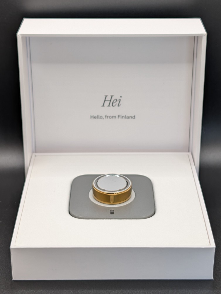 Oura Ring Gen 4 - Gold- Size 8 (Light Scratching) ~\