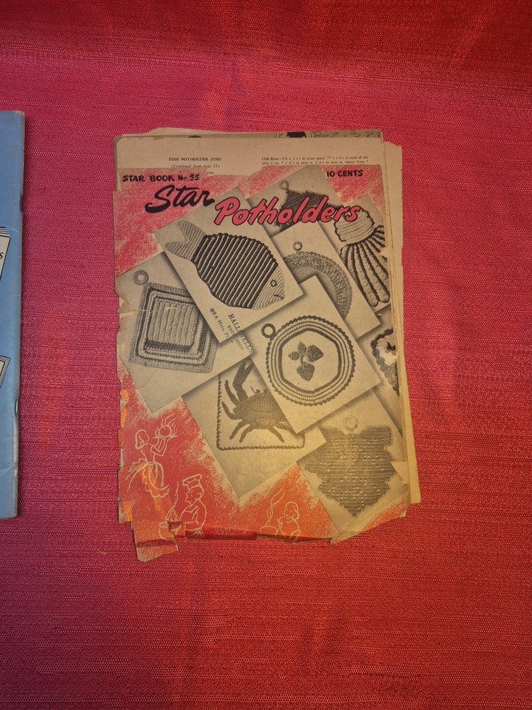 Vintage Needlework Crochet Pattern Booklets 1980 Star Potholders