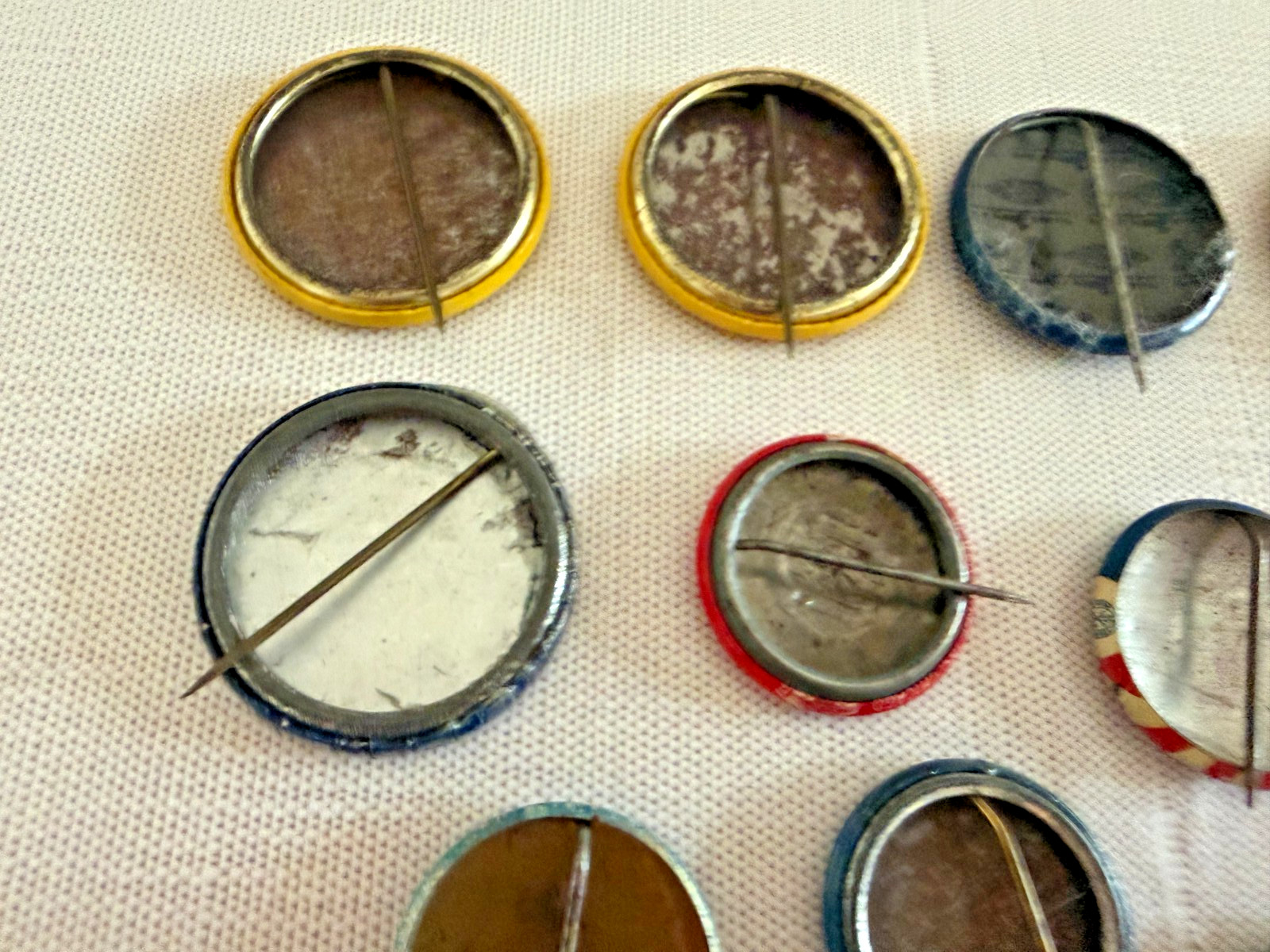 1940–44 Franklin D. Roosevelt Campaign Button Collection – Third Term 30 pins