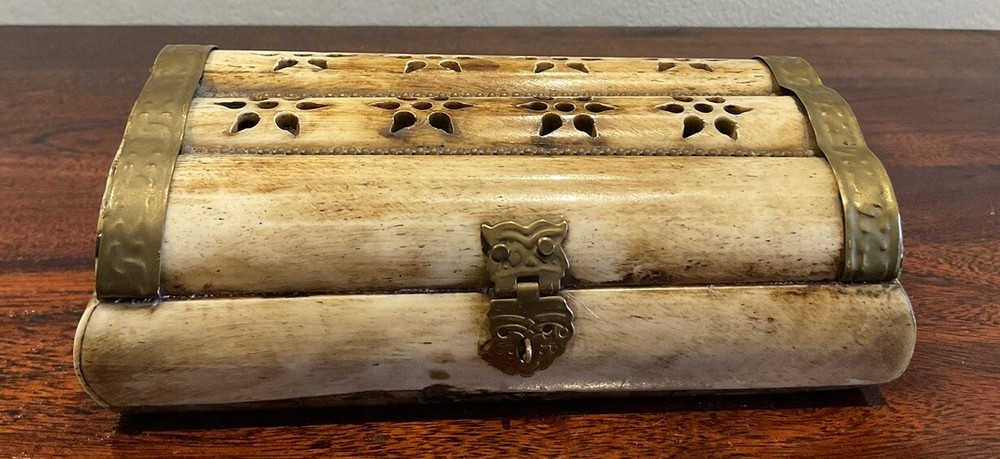 Lovely Rectangular shape buffalo bone & Brass jewellery box