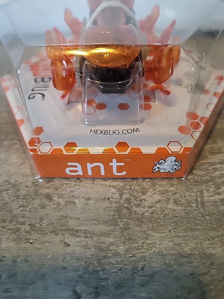 HEXBUG Ant Micro Robotic Creatures New & Sealed Reacts To Touch