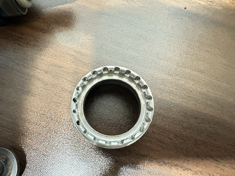 1990 GT Titan 68mm square taper bottom bracket