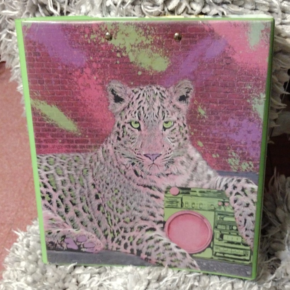 Mead Trapper Keeper For Art,papers,ect.Binder With Secure Closure,Inside Pocket