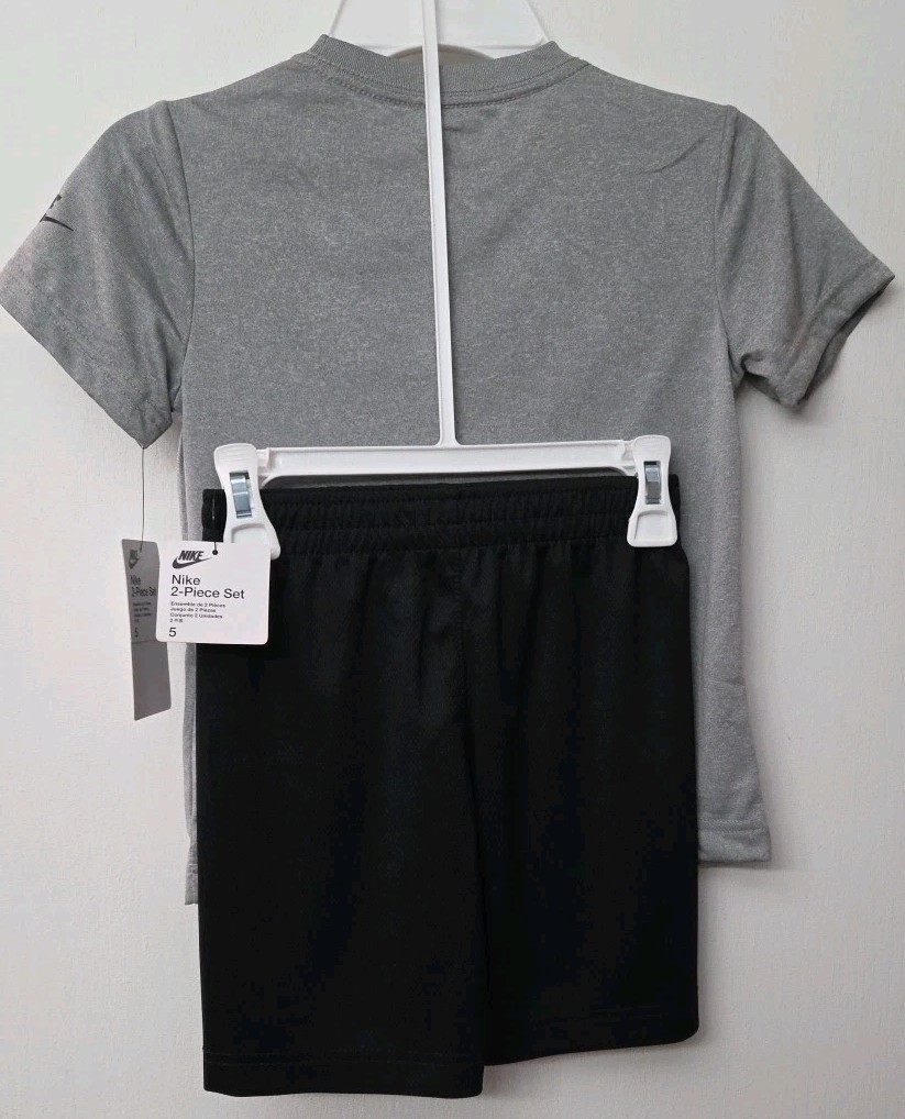 Nike Boys Shorts Set Black / Grey Little Boys Size 5 86F024-023