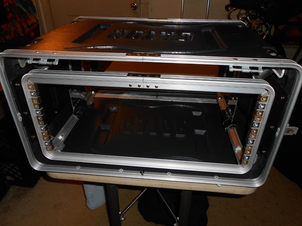 Gator G-SHOCK 4L Shockmount 4U Rack Case