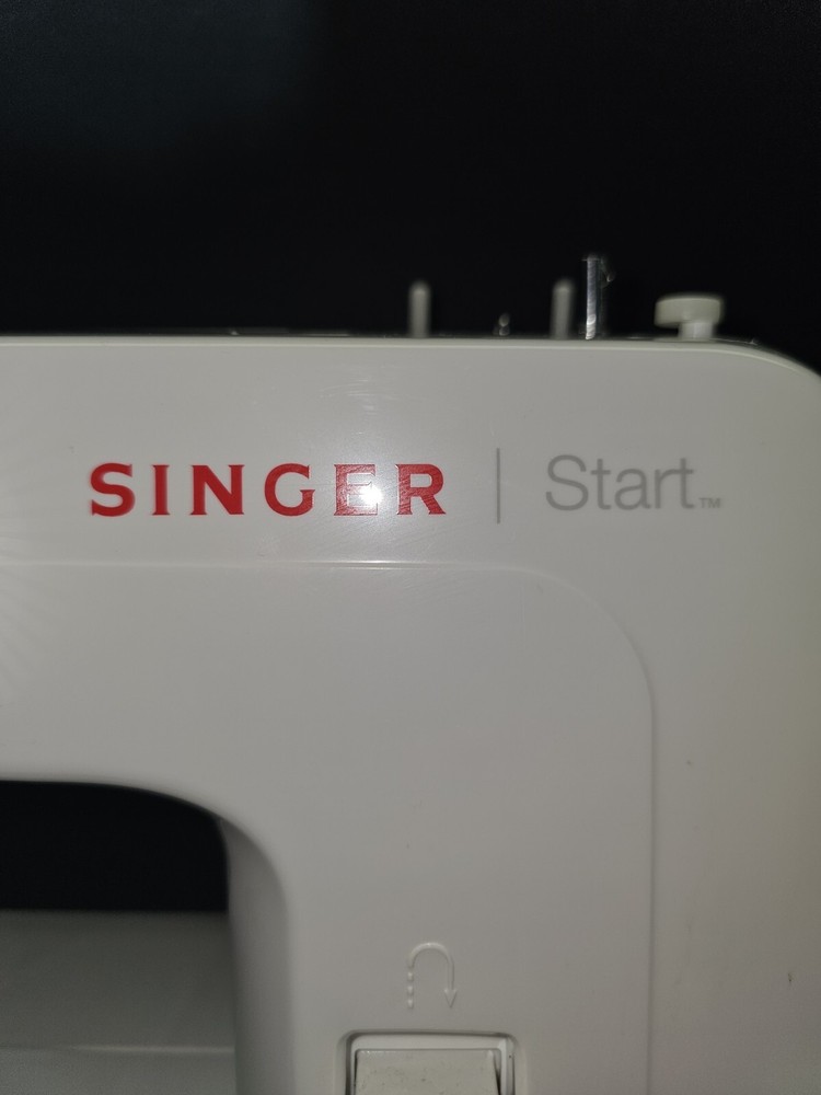 SINGER START Model #1304 Lightweight Sewing Machine with Foot Peddle - Tested