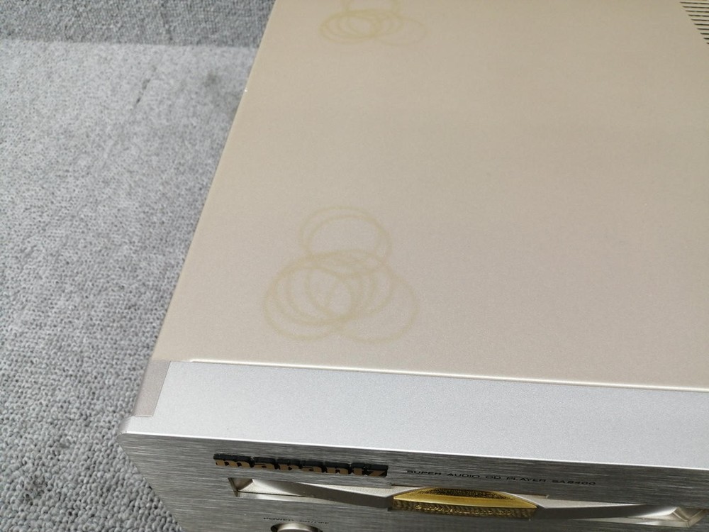 MARANTZ SA8400F SACD player