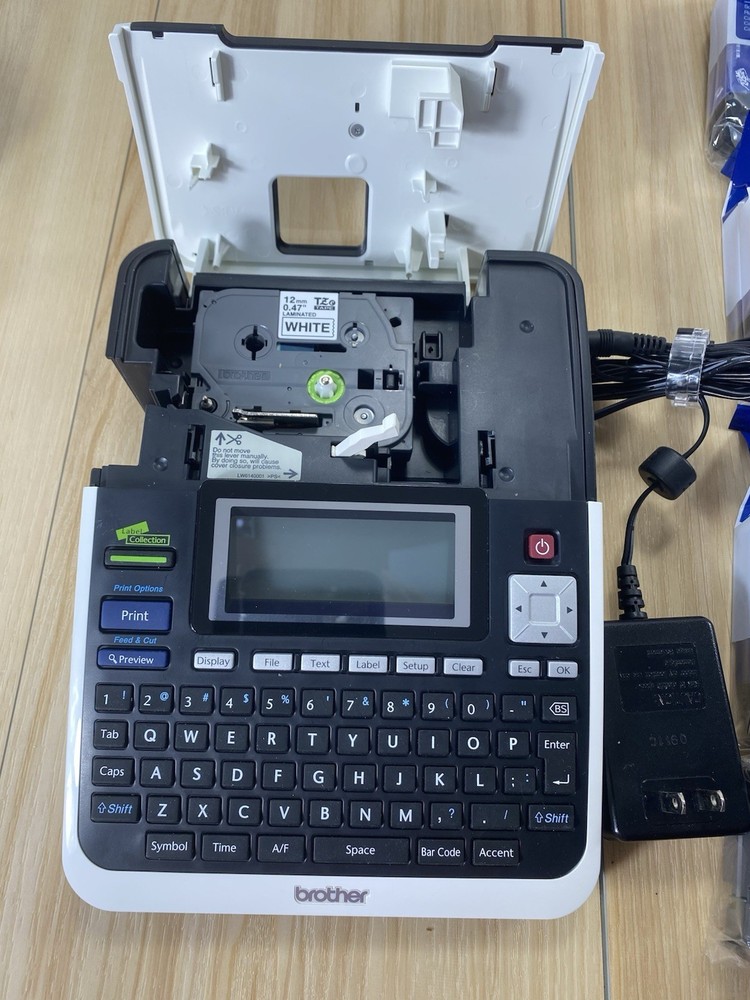 Brother P-touch PT-2730 PC-Connectable Labeling System With Extra Tape Package