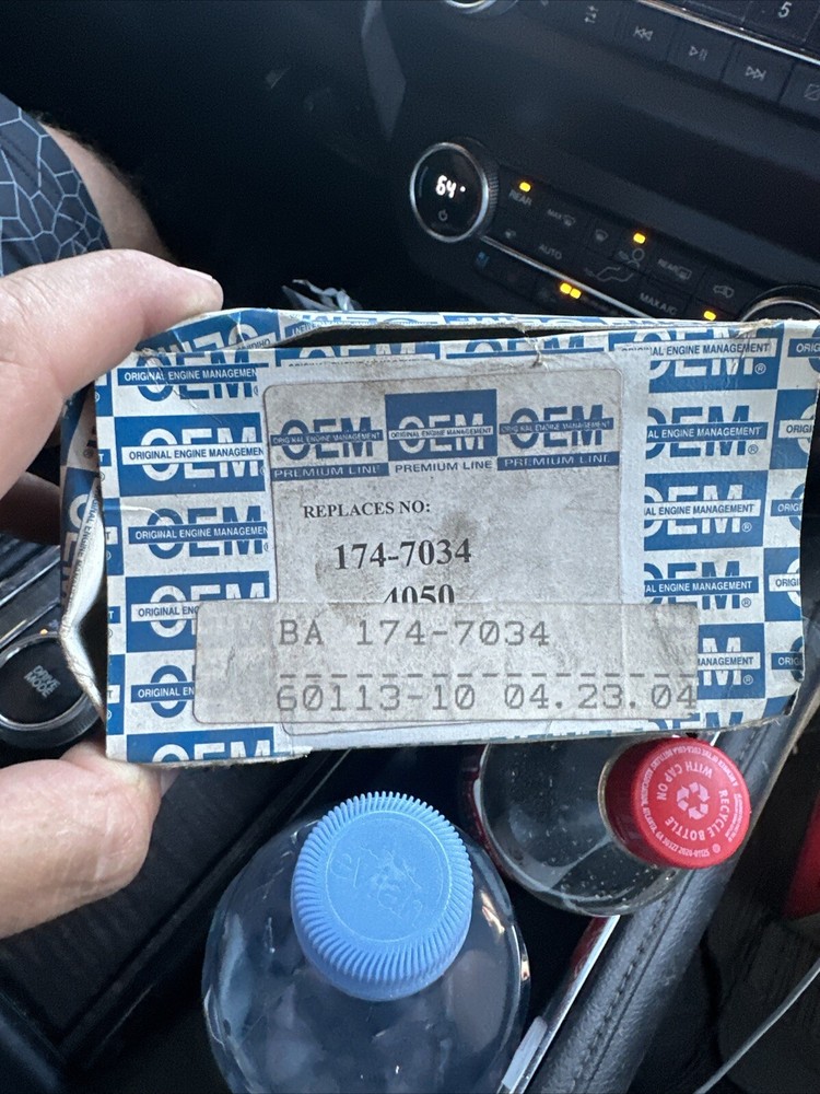 Distributor Cap OEM Premium Line 174-7034