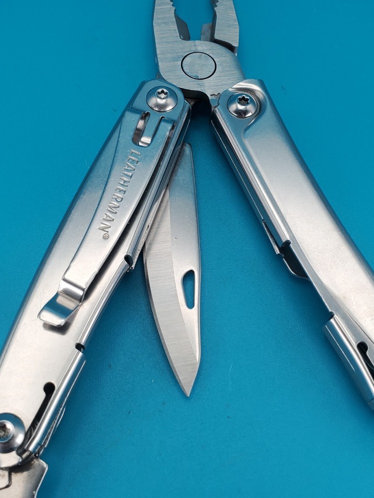 Leatherman Rev 3.8" Multi-Tool, Stainless!