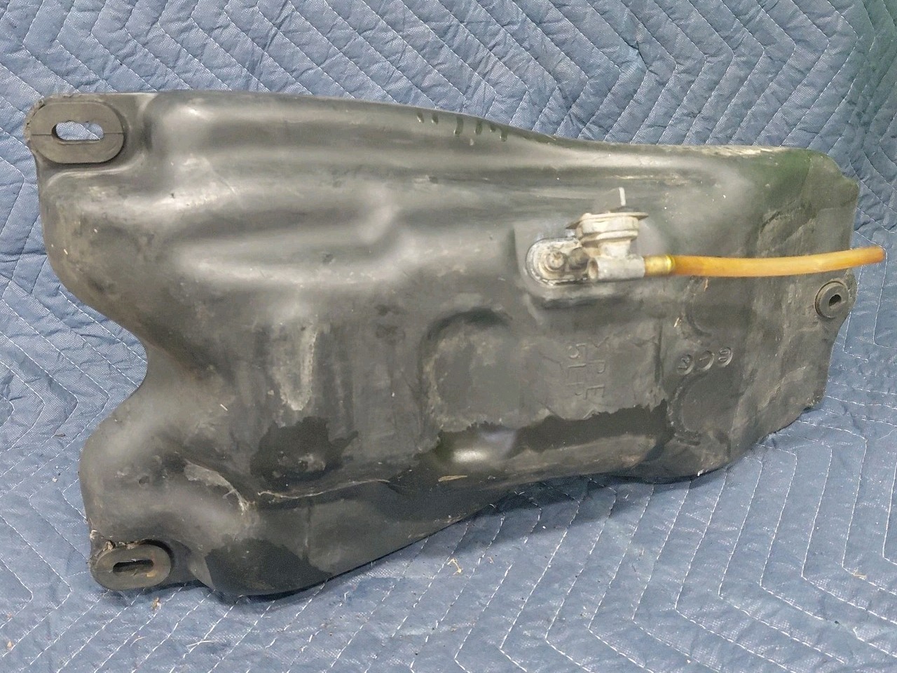 01-05 Yamaha Raptor 660R OEM Fuel Gas Tank Petcock Cap Reservoir